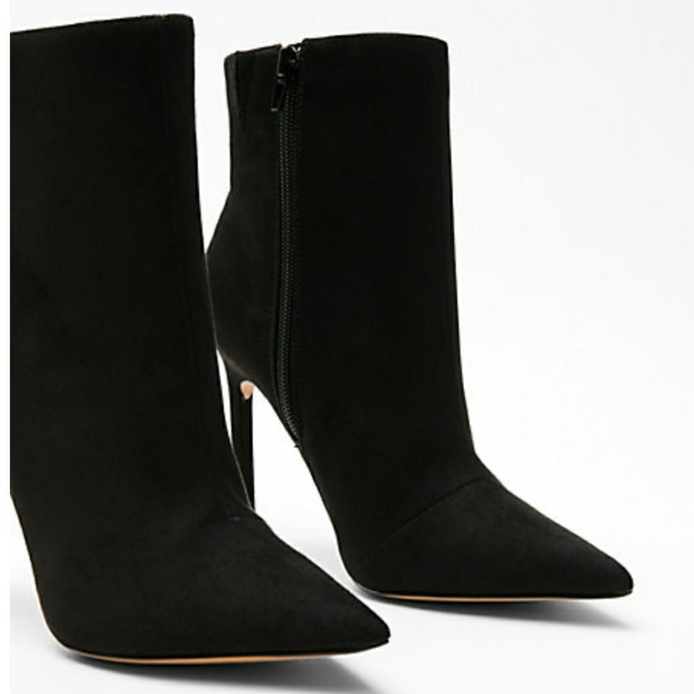 New! EXPRESS boots